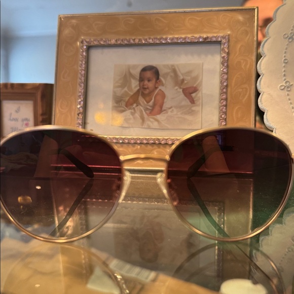 New Quay Stylish Gold Sunglasses with Dark Lenses - Picture 3 of 9